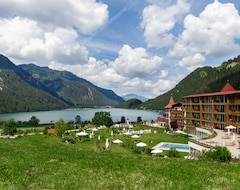 Hotel Romantik Resort & Spa Der Laterndl Hof (Nesselwängle, Austria)
