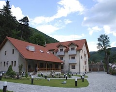 Nhà trọ Rocker's Inn (Sasca Montană, Romania)