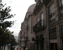 Hotel Águila (Vigo, Spain)