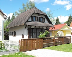 Otel Dreamhouse (Dombóvár, Macaristan)