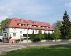 Khách sạn Gasthaus & Hotel Grünhof (Frankfurt an der Oder, Đức)