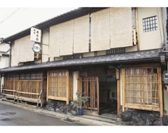 Ryokan Izuyasu Traditional Kyoto Inn Serving Kyoto Cuisine (Kyoto, Japan)