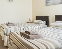 Bed & Breakfast Clifton Hotel (Weymouth, United Kingdom)