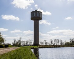 Watertorenhotel Nes/Akkrum (Akkrum, Nizozemska)