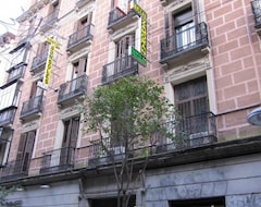 Hotel Hostal Zamorán (Madrid, Spain)