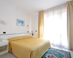 Aparthotel Holiday Centro Turistico (Porto Sant'Elpidio, Italija)