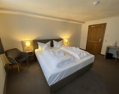 Suite, Shower / Wc, 2 Bedrooms Up To 4 Pers. - Hotel Horchem Gmbh (Monschau, Njemačka)