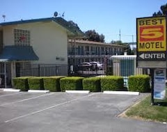 Khách sạn Best 5 Motel (Salinas, Hoa Kỳ)