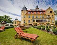 Schlosshotel Wendorf (Wendorf, Germany)