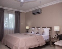 Otel Manjaro Suites (Accra, Gana)