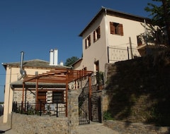 Hotel Archontiko Papoutsi (Mouresi, Greece)