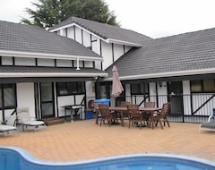 Khách sạn Devonwood Motel (Rotorua, New Zealand)
