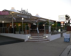 Khách sạn Motel 98 (Rockhampton, Úc)