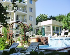 Khách sạn Hotel Rai (Obrochishte, Bun-ga-ri)