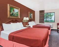 Khách sạn Derby Inn & Suites (Nicholasville, Hoa Kỳ)