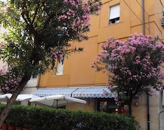 Hotel Augustus (Montecatini Terme, İtalya)