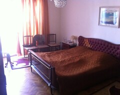 Hotel Homestay On Akademika Sakharova (Sukhumi, Georgia)