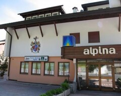 Khách sạn Hotel Alpina (Stilfs, Ý)