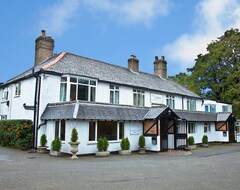 Hotelli The Cedars (Loughborough, Iso-Britannia)