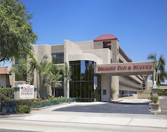 Otel Desert Inn and Suites (Anaheim, ABD)