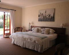 Hotel Le Petit Vignoble (Cape Town, South Africa)