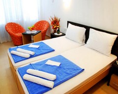 Hotelli Apartments IvanoviĆ Budva (Budva, Montenegro)