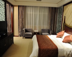 Hotel Bluebay Zhongzhou International (Nanyang, China)