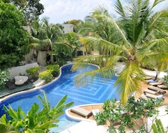 Elegant Waves Hotel & Spa (Prospect, Barbados)