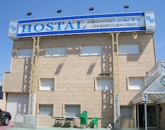 Hotel Hostal Ds (Velilla de San Antonio, España)