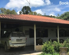 Casa/apartamento entero Casa Sede Santuario Bellatrix (Bocaiúva do Sul, Brasil)