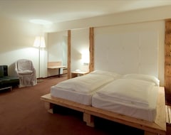 Khách sạn Hotel Bad Schorgau (Sarntal, Ý)