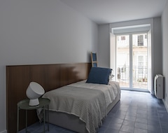 Hotel Entire Flat Hosted By Piso Azul (Lisbon, Portugal)