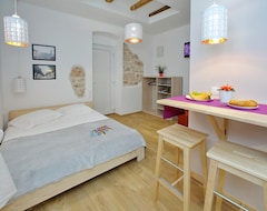 Hotel Guverna New City Accommodation (Zadar, Croatia)