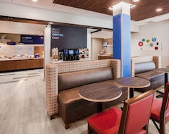 Holiday Inn Express & Suites Purcell, an IHG Hotel (Purcell, USA)