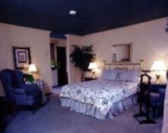 Guesthouse Dannys Hotel Suites; SureStay Collection by Best Western (Beresford, Canada)
