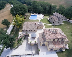 Hotel Borgopratole Countryhouse (Cingoli, Italien)