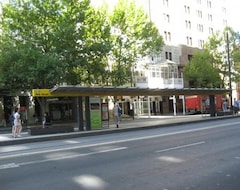 Khách sạn Hotel Ambassadors (Adelaide, Úc)