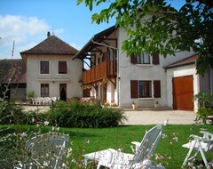 Casa rural La Bardeliere (Corbelin, Pháp)