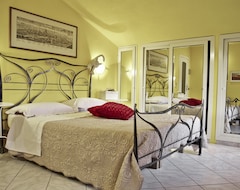 Hotel Casale Grandangolo (Capoliveri, Italy)