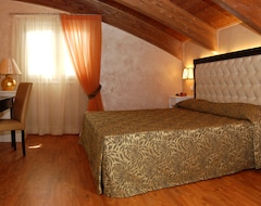 Khách sạn Hotel Il Gabbiano (Cesenatico, Ý)