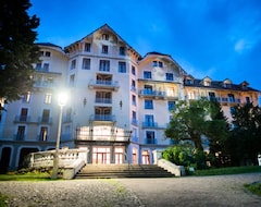Khách sạn Terres de France - Appart Hotel Le Splendid (Allevard, Pháp)