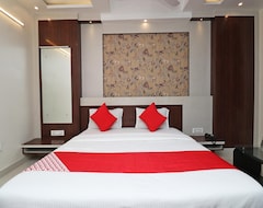 Khách sạn Oyo 38063 Hotel Anand International (Krishnanagar, Ấn Độ)