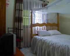 Entire House / Apartment Pals Panache Splendors (Masaka, Uganda)