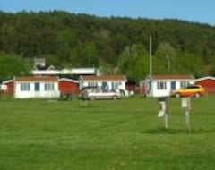 Hamresanden Apartments - Hotell & Camping (Hamresanden, Norway)