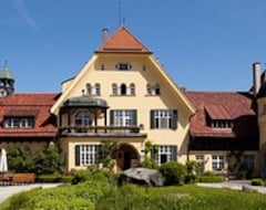Khách sạn Gut Sonnenhausen (Glonn, Đức)