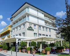 Khách sạn Dermuth Hotels - Dermuth (Pörtschach, Áo)
