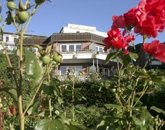Khách sạn Zur Schönen Aussicht (Groemitz, Đức)
