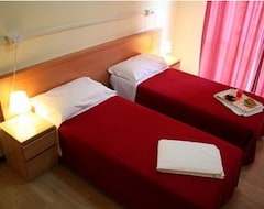 Hotel Hostel 3 (Milan, Italy)