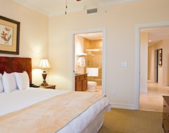 Hotel Emerald Greens Condo Resort (Tampa, USA)