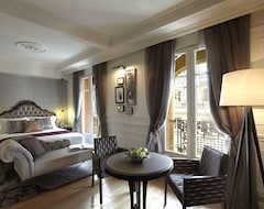 Otel La Clef Louvre Paris By The Crest Collection (Paris, Fransa)